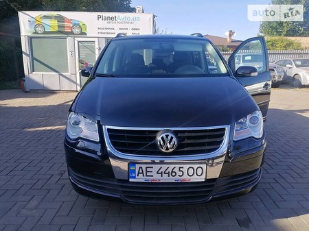 Volkswagen Touran 2007  випуску Дніпро з двигуном 1.4 л бензин універсал механіка за 6950 долл. 