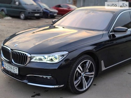 BMW 740 2018  випуску Київ з двигуном 3 л бензин седан автомат за 50200 долл. 