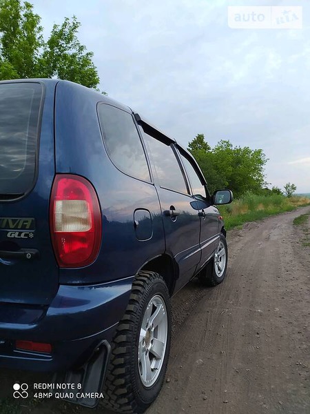 Chevrolet Niva 2007  випуску Донецьк з двигуном 1.7 л  позашляховик механіка за 5800 долл. 