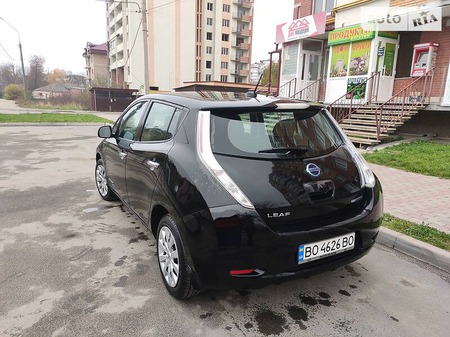 Nissan Leaf 2015  випуску Тернопіль з двигуном 0 л електро хэтчбек автомат за 11000 долл. 