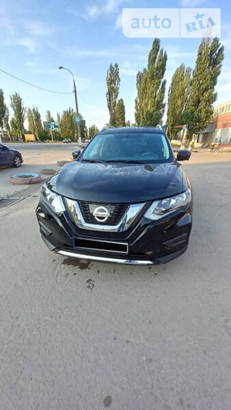 Nissan Rogue 2018  випуску Херсон з двигуном 2.5 л бензин позашляховик автомат за 18699 долл. 