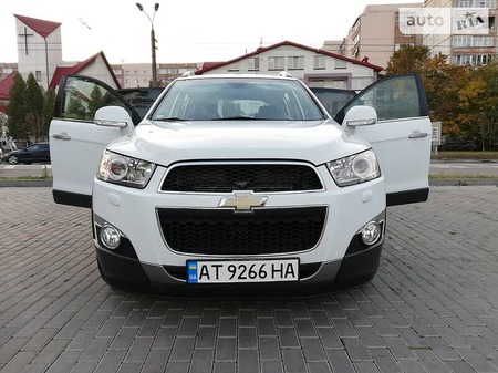 Chevrolet Captiva 2011  випуску Івано-Франківськ з двигуном 2.2 л дизель позашляховик автомат за 12999 долл. 