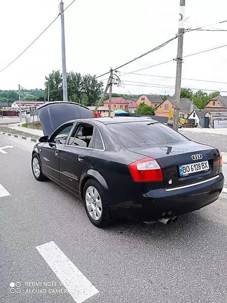 Audi A4 Limousine 2001  випуску Львів з двигуном 2 л  седан механіка за 5000 долл. 