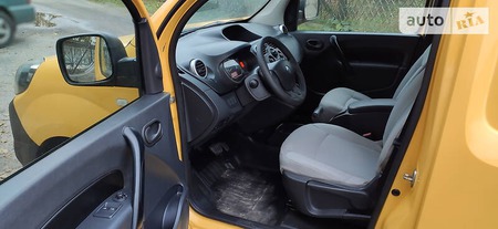 Renault Kangoo 2014  випуску Полтава з двигуном 0 л електро мінівен автомат за 6350 долл. 