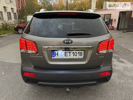 KIA Sorento 2011  випуску Тернопіль з двигуном 2.2 л дизель позашляховик автомат за 14499 долл. 