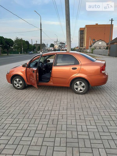 Chevrolet Aveo 2006  випуску Донецьк з двигуном 1.5 л  седан механіка за 3500 долл. 