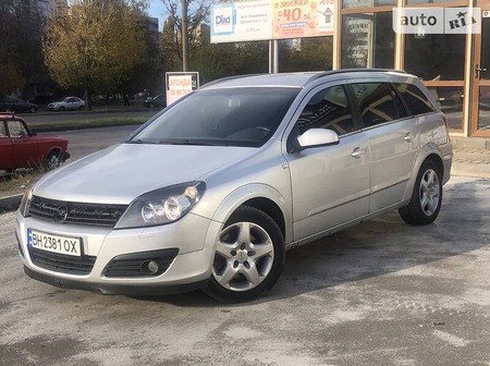 Opel Astra 2005  випуску Одеса з двигуном 2 л бензин універсал механіка за 5500 долл. 