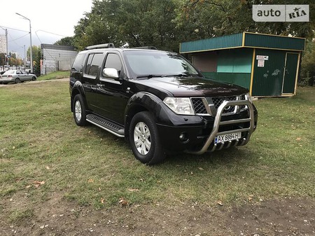 Nissan Pathfinder 2005  випуску Харків з двигуном 4 л  позашляховик автомат за 10500 долл. 