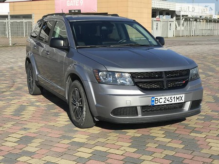 Dodge Journey 2018  випуску Львів з двигуном 2.4 л бензин універсал автомат за 14600 долл. 