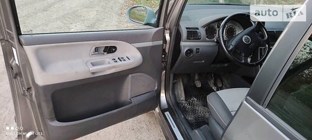 Volkswagen Sharan 2006  випуску Львів з двигуном 2 л дизель мінівен механіка за 7900 долл. 