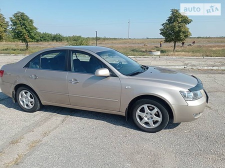 Hyundai Sonata 2007  випуску Запоріжжя з двигуном 2 л  седан  за 6800 долл. 