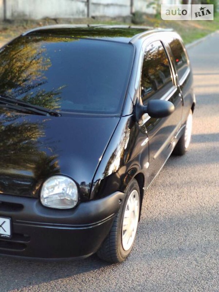 Renault Twingo 2005  випуску Дніпро з двигуном 0 л бензин хэтчбек механіка за 4100 долл. 