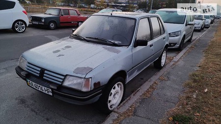 Peugeot 205 1985  випуску Київ з двигуном 1.4 л бензин хэтчбек механіка за 1500 долл. 