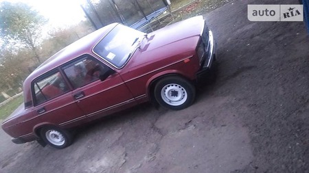 Lada 2107 1989  випуску Львів з двигуном 1.5 л  седан механіка за 1000 долл. 