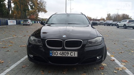 BMW 318 2011  випуску Тернопіль з двигуном 2 л дизель універсал механіка за 9000 долл. 