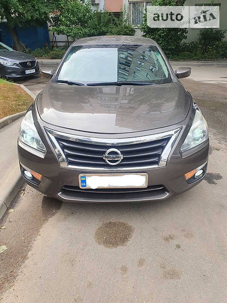 Nissan Altima 2015  випуску Харків з двигуном 2.5 л  седан автомат за 10000 долл. 