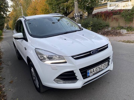 Ford Kuga 2015  випуску Київ з двигуном 2 л дизель позашляховик  за 17500 долл. 