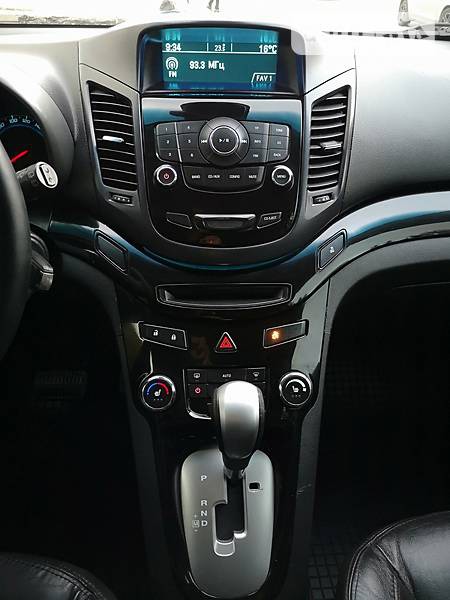 Chevrolet Orlando 2012  випуску Дніпро з двигуном 2 л  мінівен автомат за 10800 долл. 