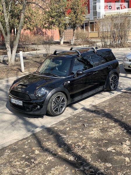 Mini Cooper 2011  випуску Харків з двигуном 1.6 л бензин седан механіка за 10500 долл. 