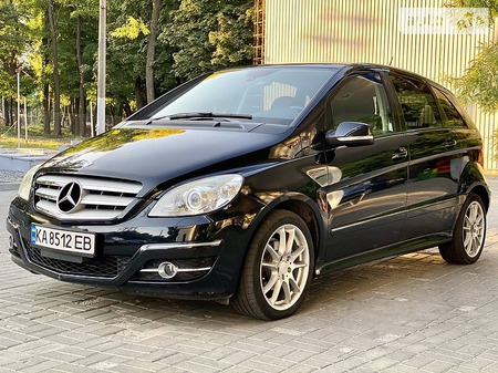 Mercedes-Benz B 170 2008  випуску Дніпро з двигуном 0 л  хэтчбек  за 8700 долл. 