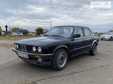 BMW 318 1985  випуску Одеса з двигуном 1.8 л  седан механіка за 1300 долл. 