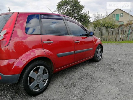 Ford Fiesta 2008  випуску Дніпро з двигуном 1.4 л бензин хэтчбек  за 4800 долл. 