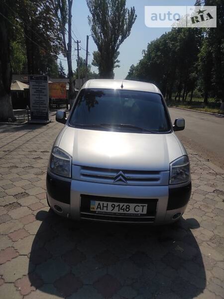 Citroen Berlingo 2008  випуску Донецьк з двигуном 1.6 л бензин універсал механіка за 6000 долл. 