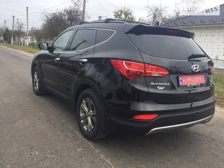 Hyundai Santa Fe 2014  випуску Луцьк з двигуном 0 л бензин позашляховик автомат за 14350 долл. 