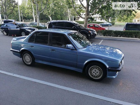 BMW 325 1986  випуску Одеса з двигуном 2 л бензин седан механіка за 2499 долл. 