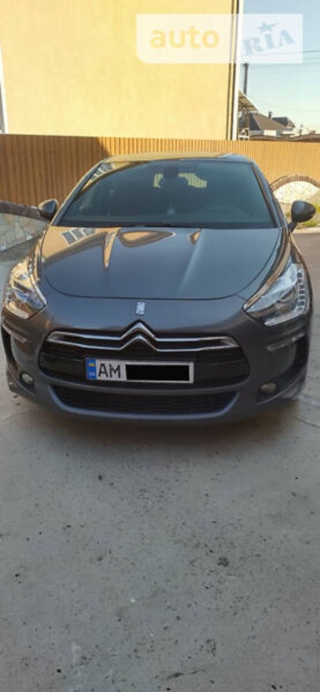 Citroen DS5 2013  випуску Житомир з двигуном 2 л дизель хэтчбек автомат за 11800 долл. 