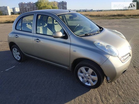 Nissan Micra 2004  випуску Харків з двигуном 1.4 л  хэтчбек автомат за 5000 долл. 