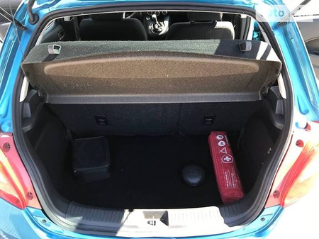 Mazda 2 2011  випуску Рівне з двигуном 1.3 л  хэтчбек механіка за 7000 долл. 