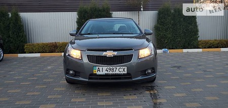 Chevrolet Cruze 2011  випуску Київ з двигуном 1.8 л бензин седан механіка за 7800 долл. 