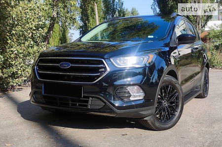 Ford Escape 2016  випуску Київ з двигуном 2 л бензин позашляховик автомат за 16600 долл. 