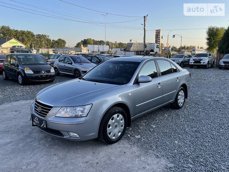 Hyundai Sonata 2008  випуску Вінниця з двигуном 2 л бензин седан механіка за 7400 долл. 