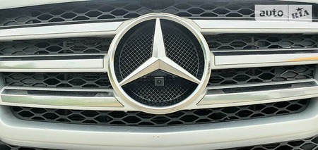 Mercedes-Benz GL 550 2008  випуску Харків з двигуном 5.5 л бензин позашляховик автомат за 14500 долл. 