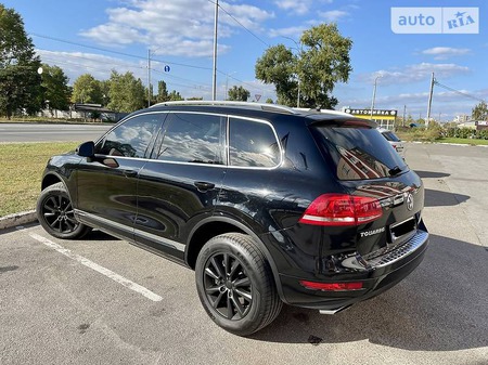 Volkswagen Touareg 2014  випуску Київ з двигуном 3.6 л бензин позашляховик автомат за 16900 долл. 