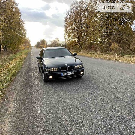 BMW 525 2002  випуску Чернівці з двигуном 2.5 л дизель седан автомат за 7250 долл. 