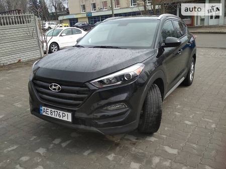 Hyundai Tucson 2018  випуску Дніпро з двигуном 2 л бензин позашляховик автомат за 19300 долл. 