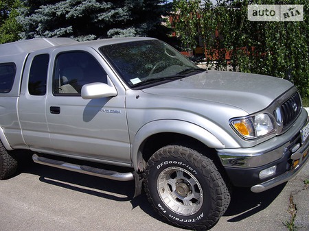 Toyota Tacoma 2004  випуску Дніпро з двигуном 3.4 л бензин пікап автомат за 12000 долл. 