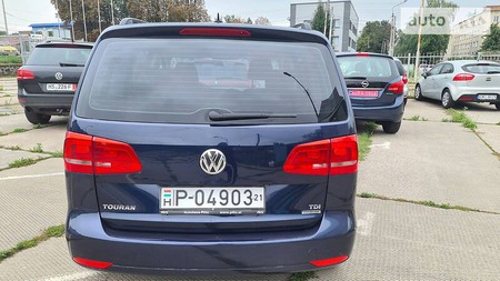 Volkswagen Touran 2012  випуску Житомир з двигуном 1.6 л дизель мінівен механіка за 11000 долл. 