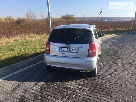 KIA Picanto 2008  випуску Ужгород з двигуном 1.1 л бензин хэтчбек автомат за 5299 долл. 