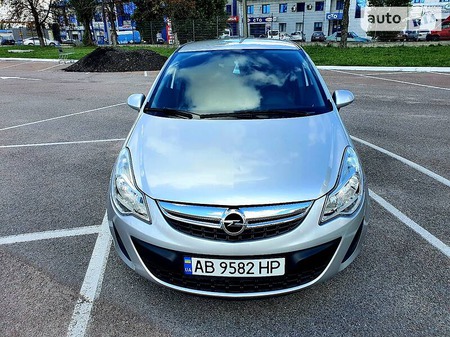 Opel Corsa 2013  випуску Житомир з двигуном 1.4 л бензин хэтчбек механіка за 6100 долл. 