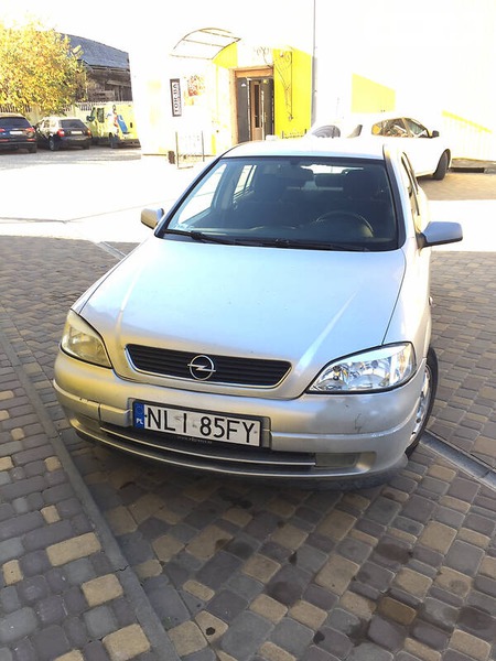 Opel Astra 1998  випуску Івано-Франківськ з двигуном 2 л дизель седан механіка за 1250 долл. 