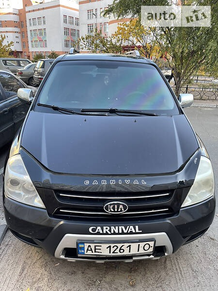 KIA Carnival 2007  випуску Київ з двигуном 2.7 л  мінівен автомат за 7000 долл. 