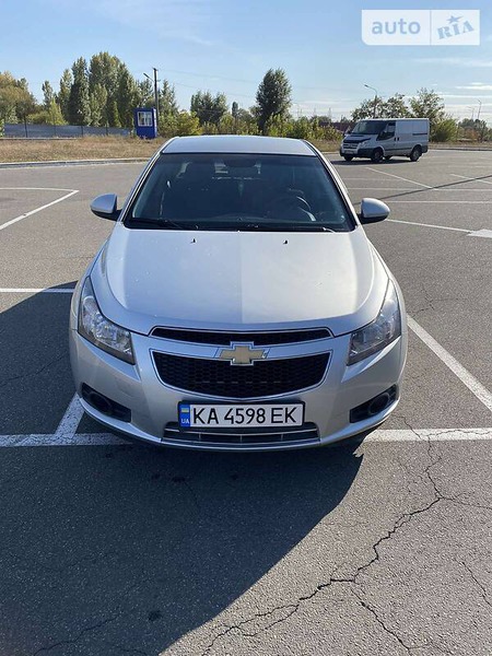 Chevrolet Cruze 2012  випуску Київ з двигуном 1.6 л бензин седан механіка за 7450 долл. 