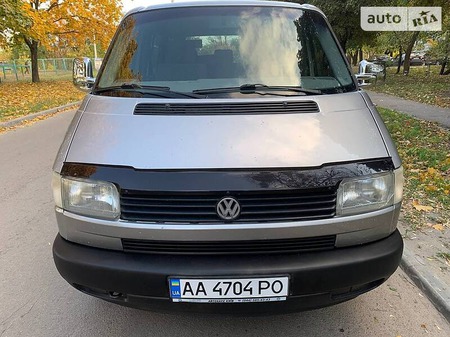 Volkswagen Transporter 1993  випуску Харків з двигуном 2.5 л  мінівен механіка за 6200 долл. 