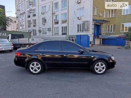 Hyundai Sonata 2006  випуску Одеса з двигуном 2 л дизель седан механіка за 6700 долл. 