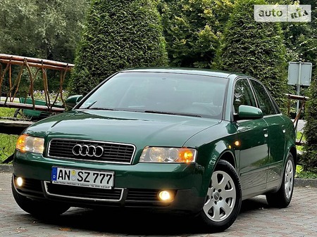 Audi A4 Limousine 2002  випуску Львів з двигуном 2 л  седан автомат за 6700 долл. 