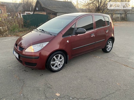 Mitsubishi Colt 2005  випуску Черкаси з двигуном 1.3 л бензин хэтчбек  за 3950 долл. 